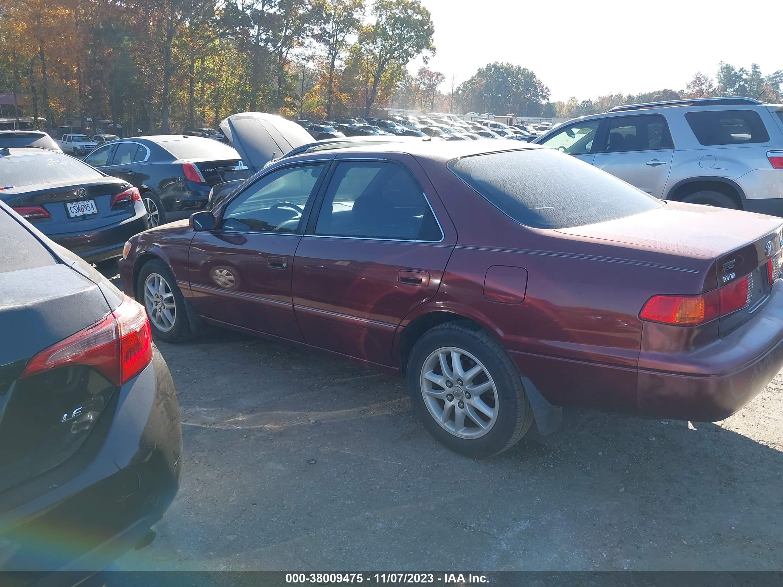 Photo 13 VIN: 4T1BF28K6YU935788 - TOYOTA CAMRY 