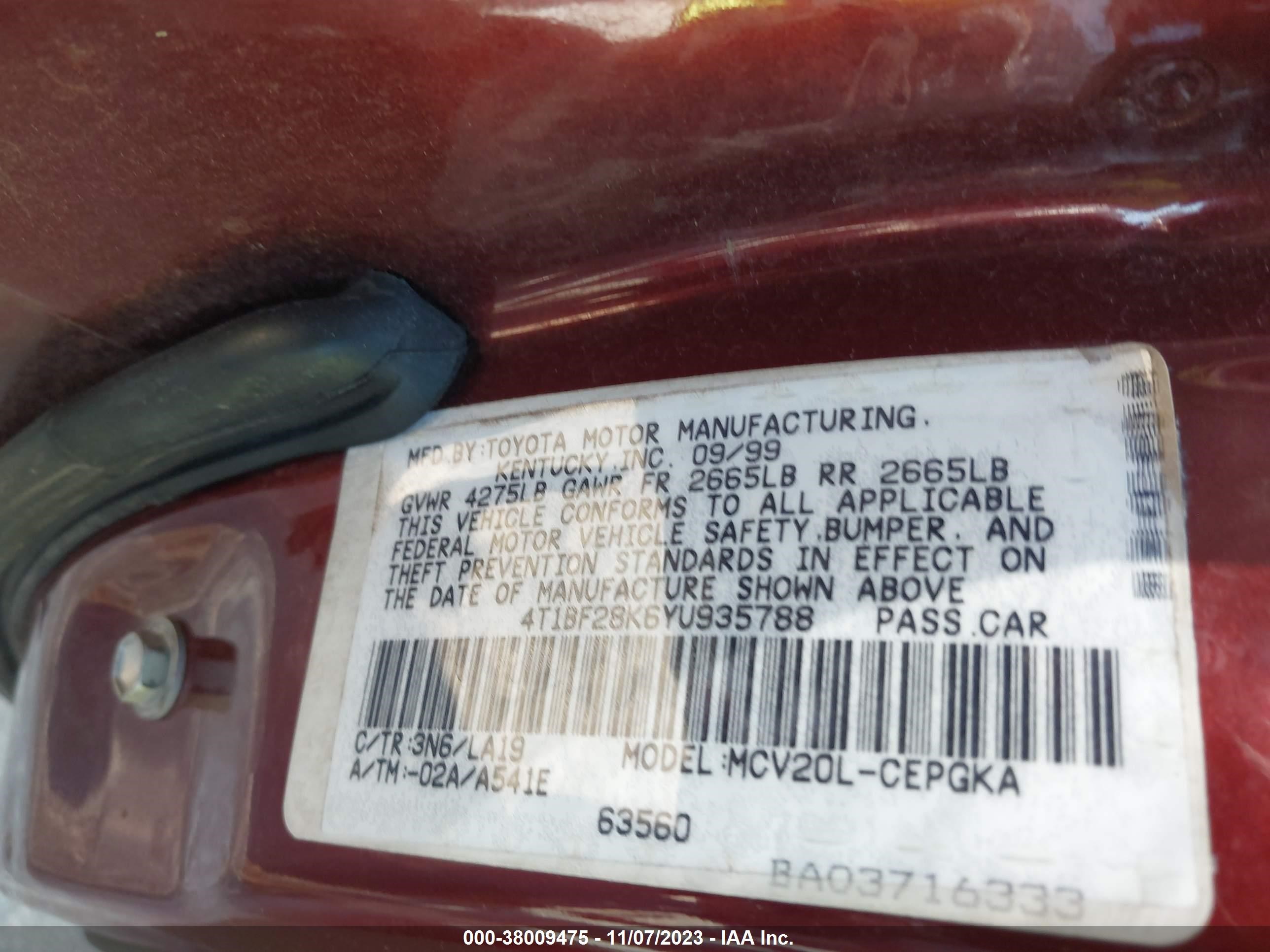 Photo 8 VIN: 4T1BF28K6YU935788 - TOYOTA CAMRY 