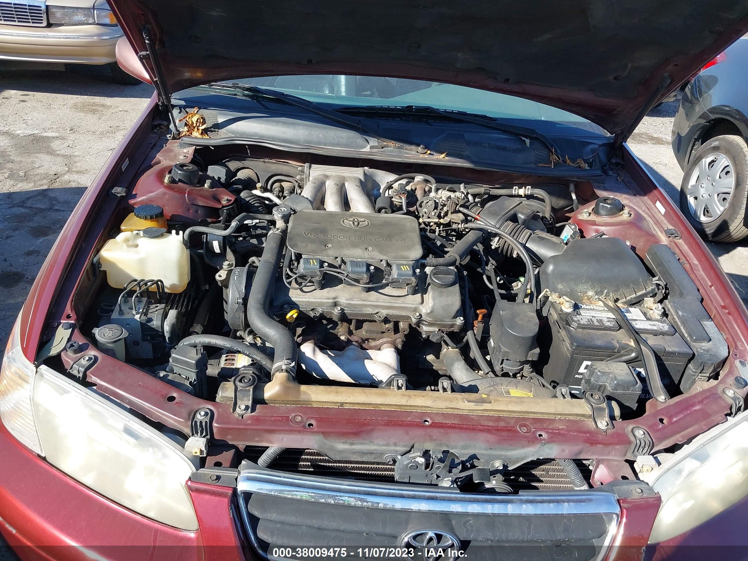 Photo 9 VIN: 4T1BF28K6YU935788 - TOYOTA CAMRY 