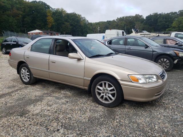 Photo 3 VIN: 4T1BF28K6YU943664 - TOYOTA CAMRY LE 