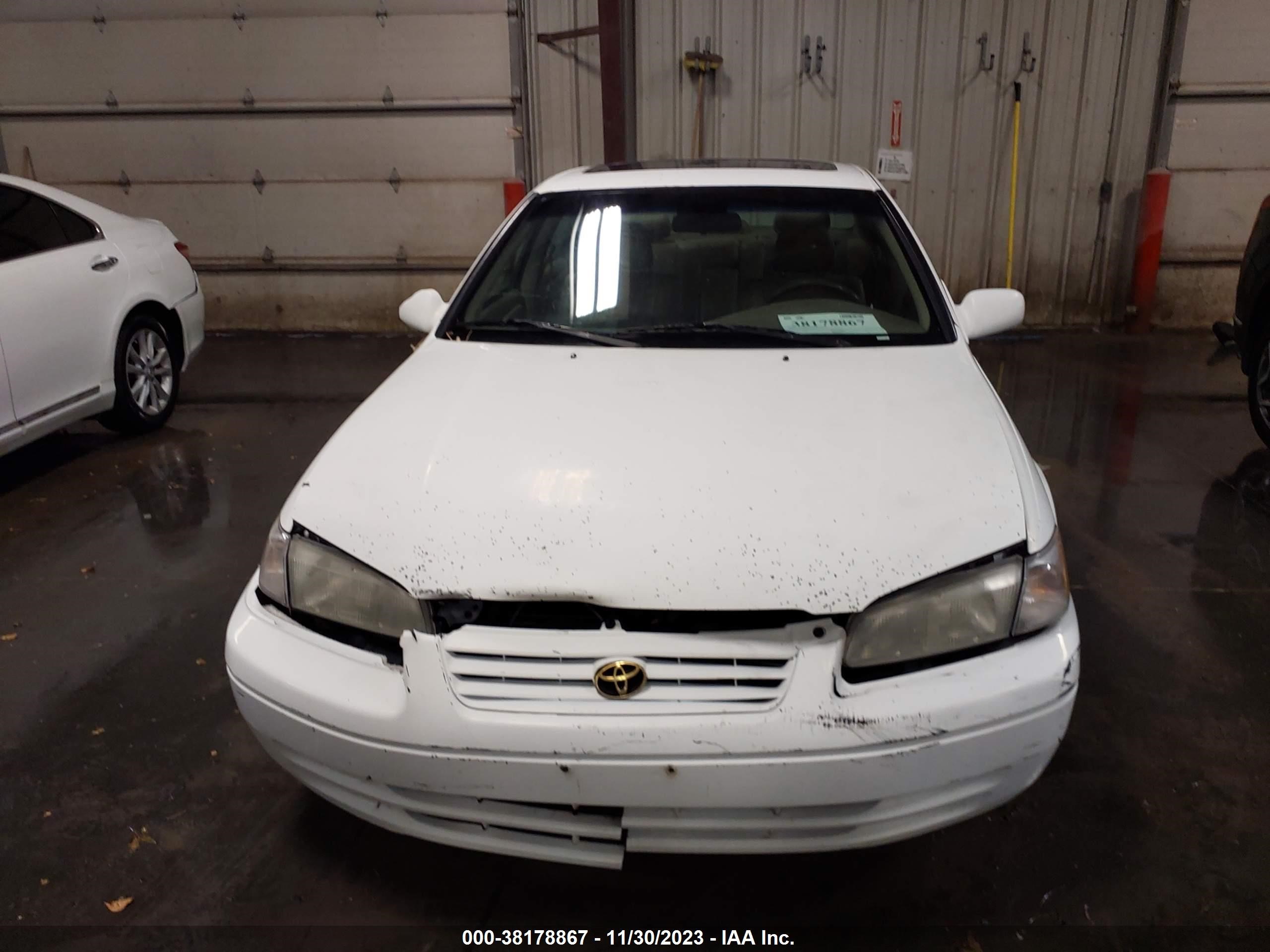 Photo 11 VIN: 4T1BF28K7WU072383 - TOYOTA CAMRY 