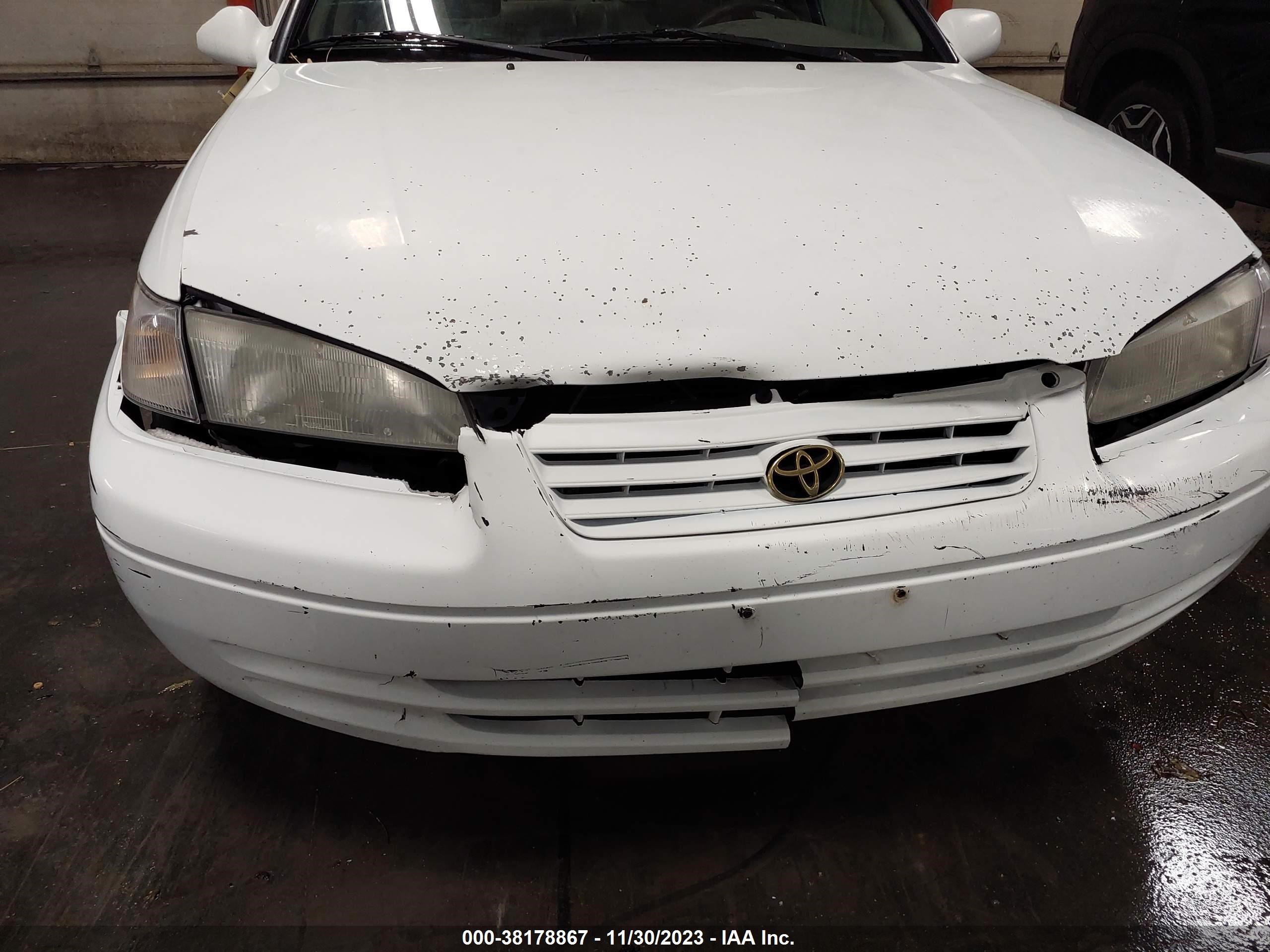 Photo 5 VIN: 4T1BF28K7WU072383 - TOYOTA CAMRY 