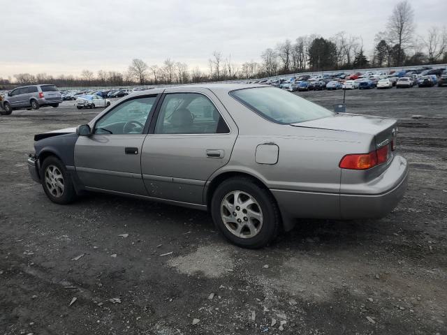 Photo 1 VIN: 4T1BF28K7YU101772 - TOYOTA CAMRY 