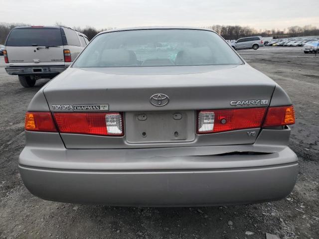 Photo 5 VIN: 4T1BF28K7YU101772 - TOYOTA CAMRY 