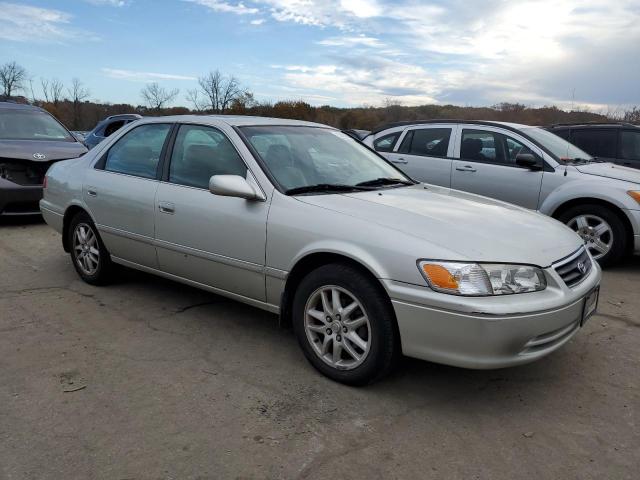 Photo 3 VIN: 4T1BF28K8YU106561 - TOYOTA CAMRY 