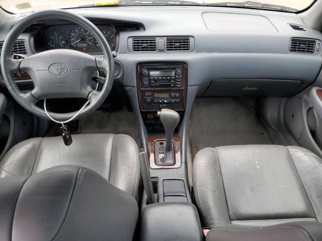 Photo 7 VIN: 4T1BF28K8YU106561 - TOYOTA CAMRY 