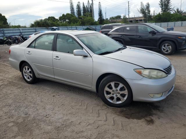 Photo 3 VIN: 4T1BF30K05U099280 - TOYOTA CAMRY 