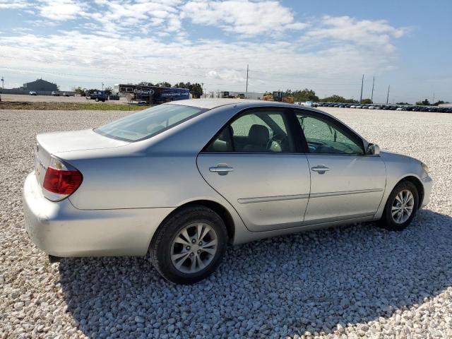 Photo 2 VIN: 4T1BF30K05U110259 - TOYOTA CAMRY LE 