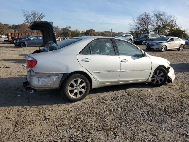 Photo 2 VIN: 4T1BF30K06U635338 - TOYOTA CAMRY LE 