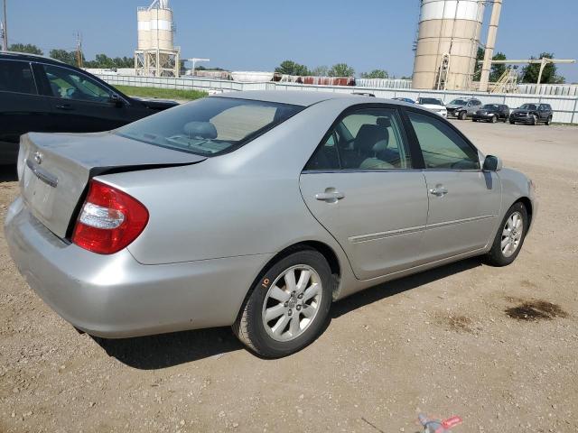 Photo 2 VIN: 4T1BF30K12U530141 - TOYOTA CAMRY LE 