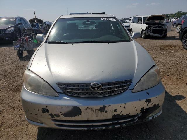 Photo 4 VIN: 4T1BF30K12U530141 - TOYOTA CAMRY LE 