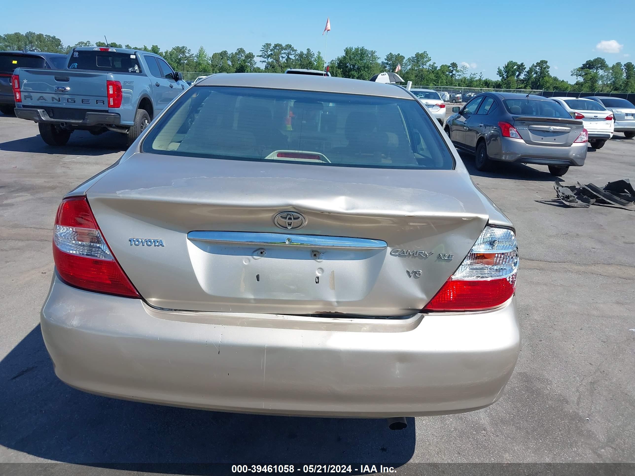 Photo 5 VIN: 4T1BF30K12U541110 - TOYOTA CAMRY 