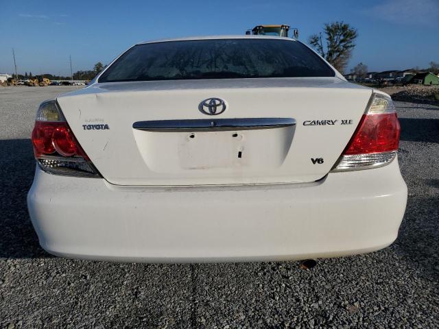 Photo 5 VIN: 4T1BF30K15U087106 - TOYOTA CAMRY LE 