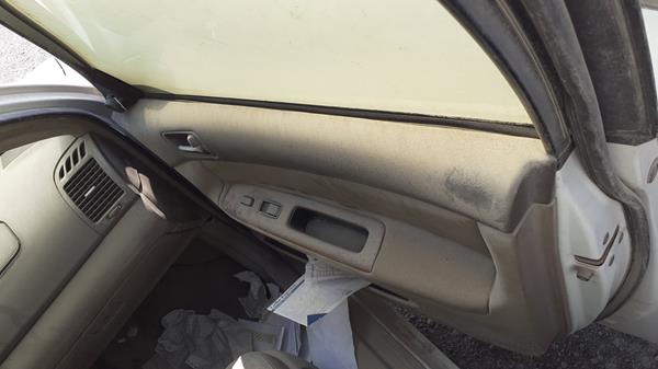 Photo 24 VIN: 4T1BF30K15U093018 - TOYOTA CAMRY 