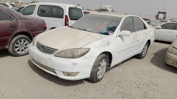 Photo 3 VIN: 4T1BF30K22U012734 - TOYOTA CAMRY 