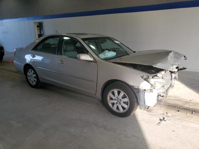 Photo 3 VIN: 4T1BF30K24U581733 - TOYOTA CAMRY 