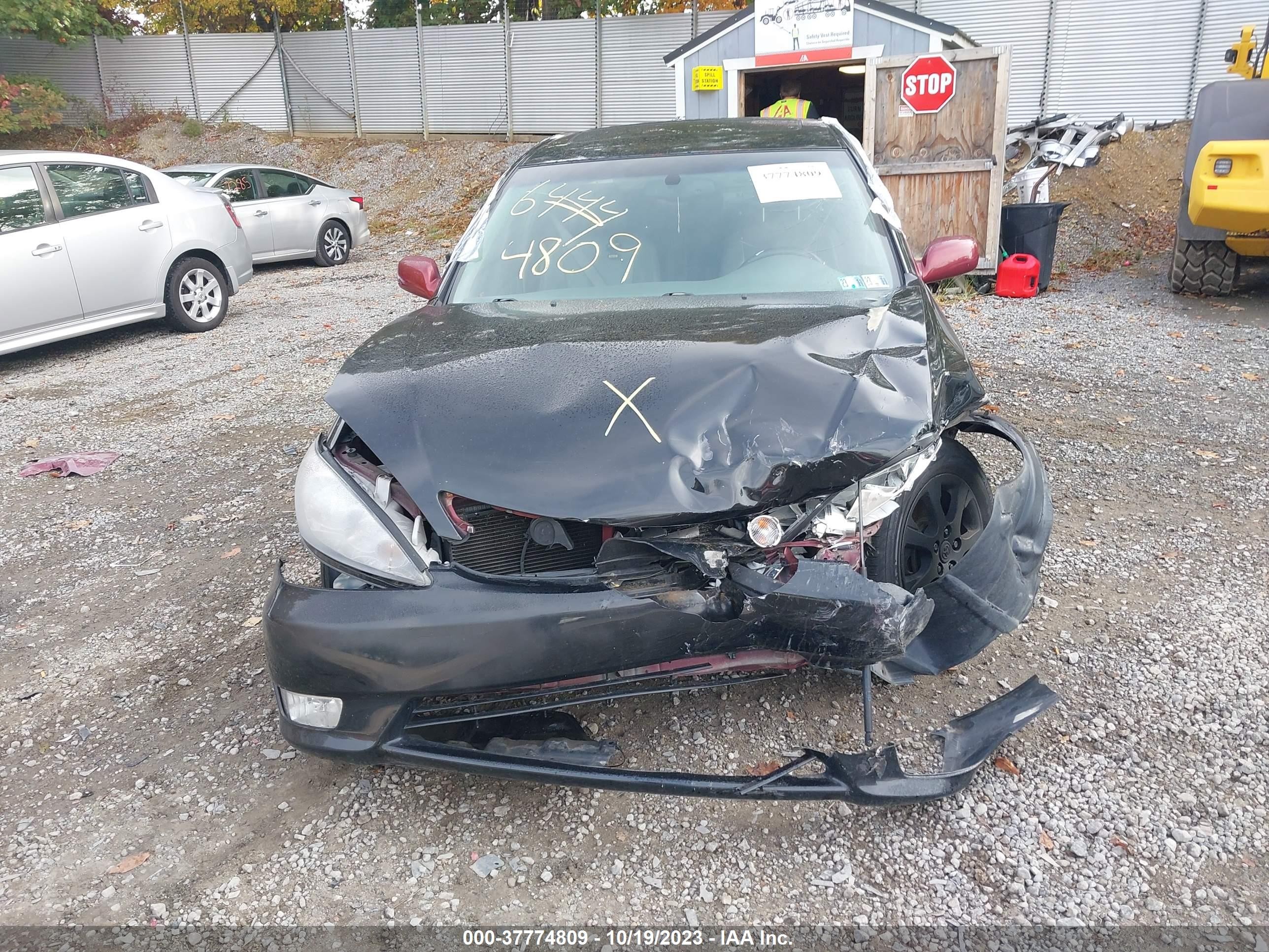 Photo 12 VIN: 4T1BF30K25U093500 - TOYOTA CAMRY 