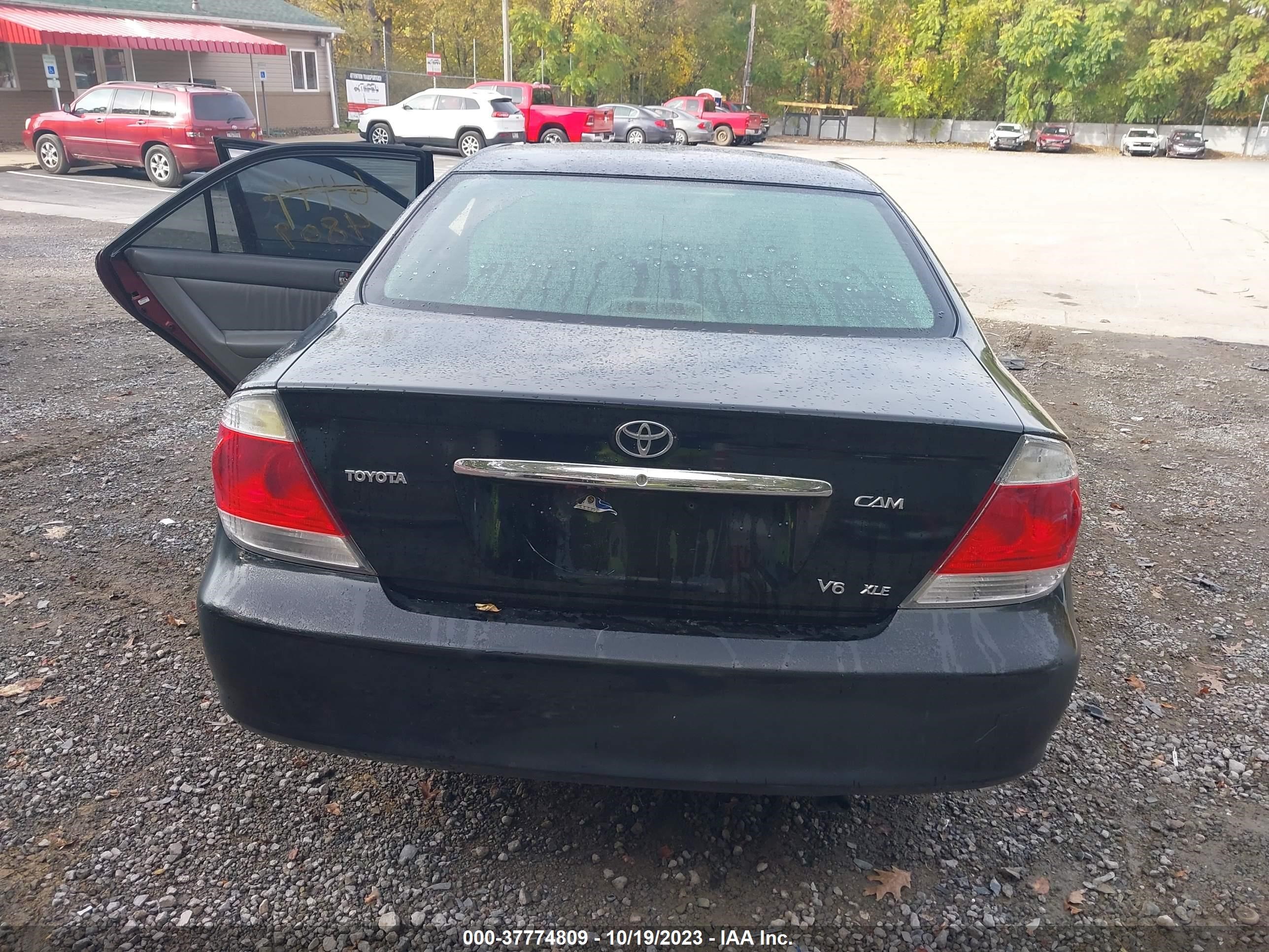 Photo 16 VIN: 4T1BF30K25U093500 - TOYOTA CAMRY 