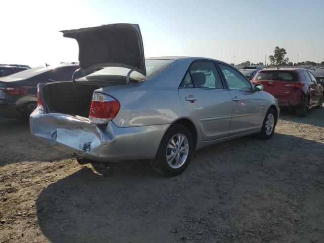 Photo 2 VIN: 4T1BF30K25U102888 - TOYOTA CAMRY LE 