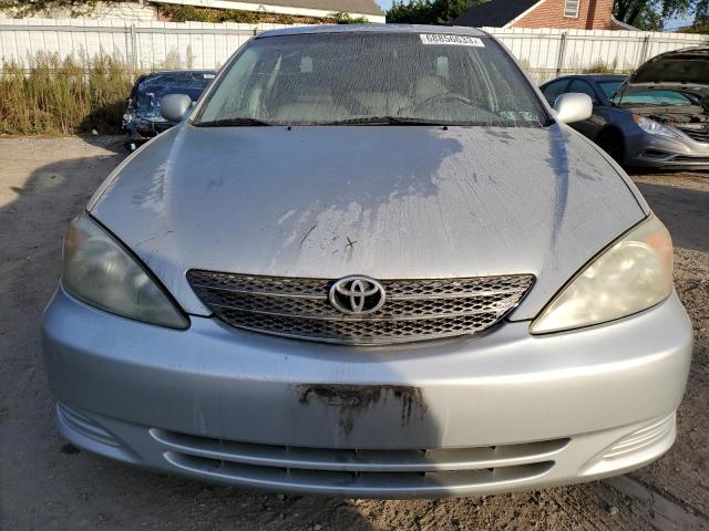 Photo 4 VIN: 4T1BF30K32U008661 - TOYOTA CAMRY LE 