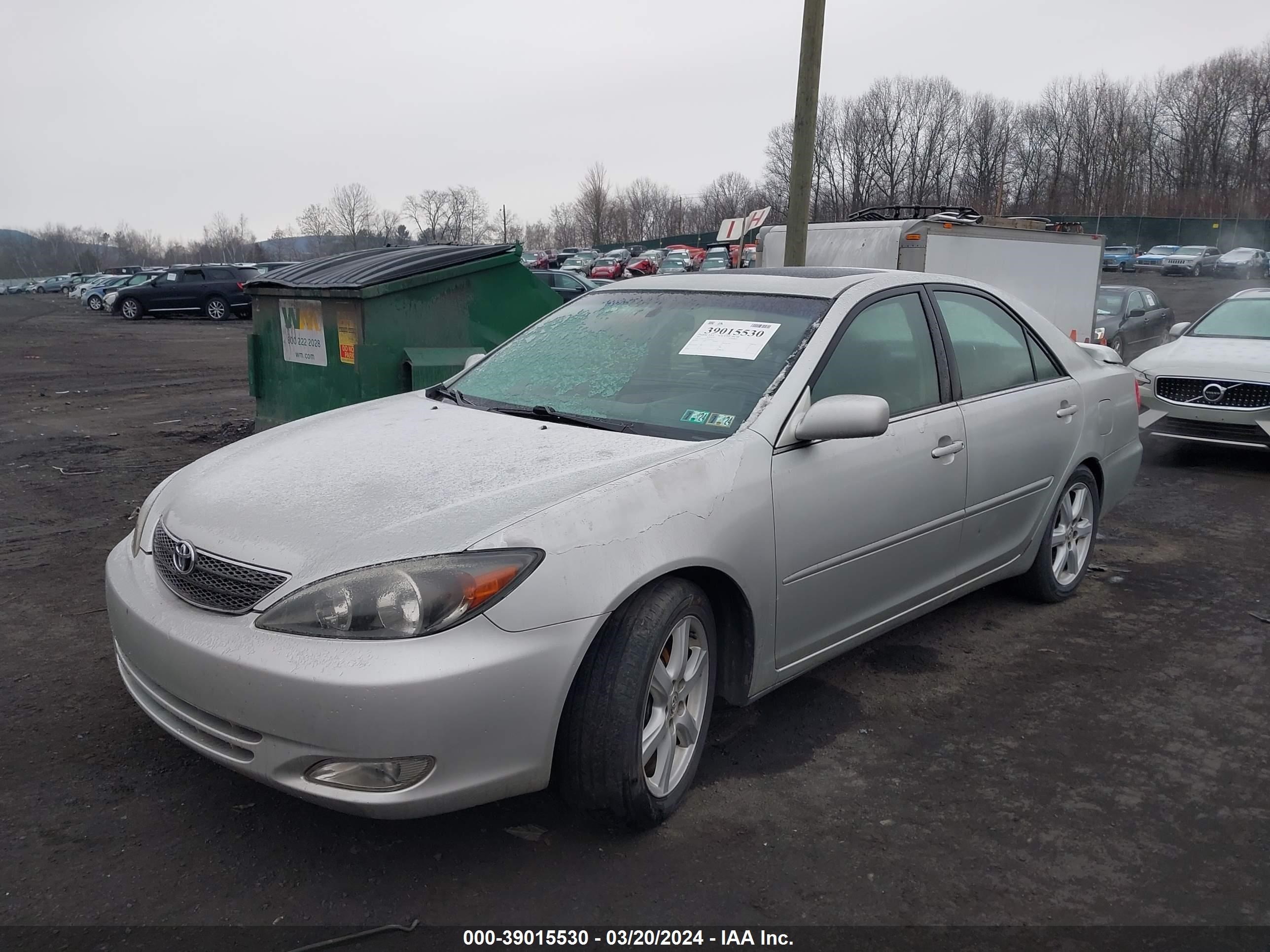 Photo 1 VIN: 4T1BF30K32U500333 - TOYOTA CAMRY 