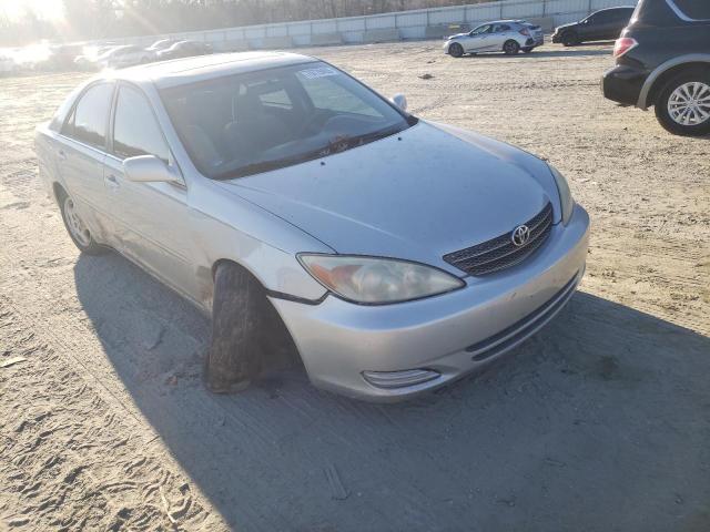 Photo 3 VIN: 4T1BF30K33U058915 - TOYOTA CAMRY 