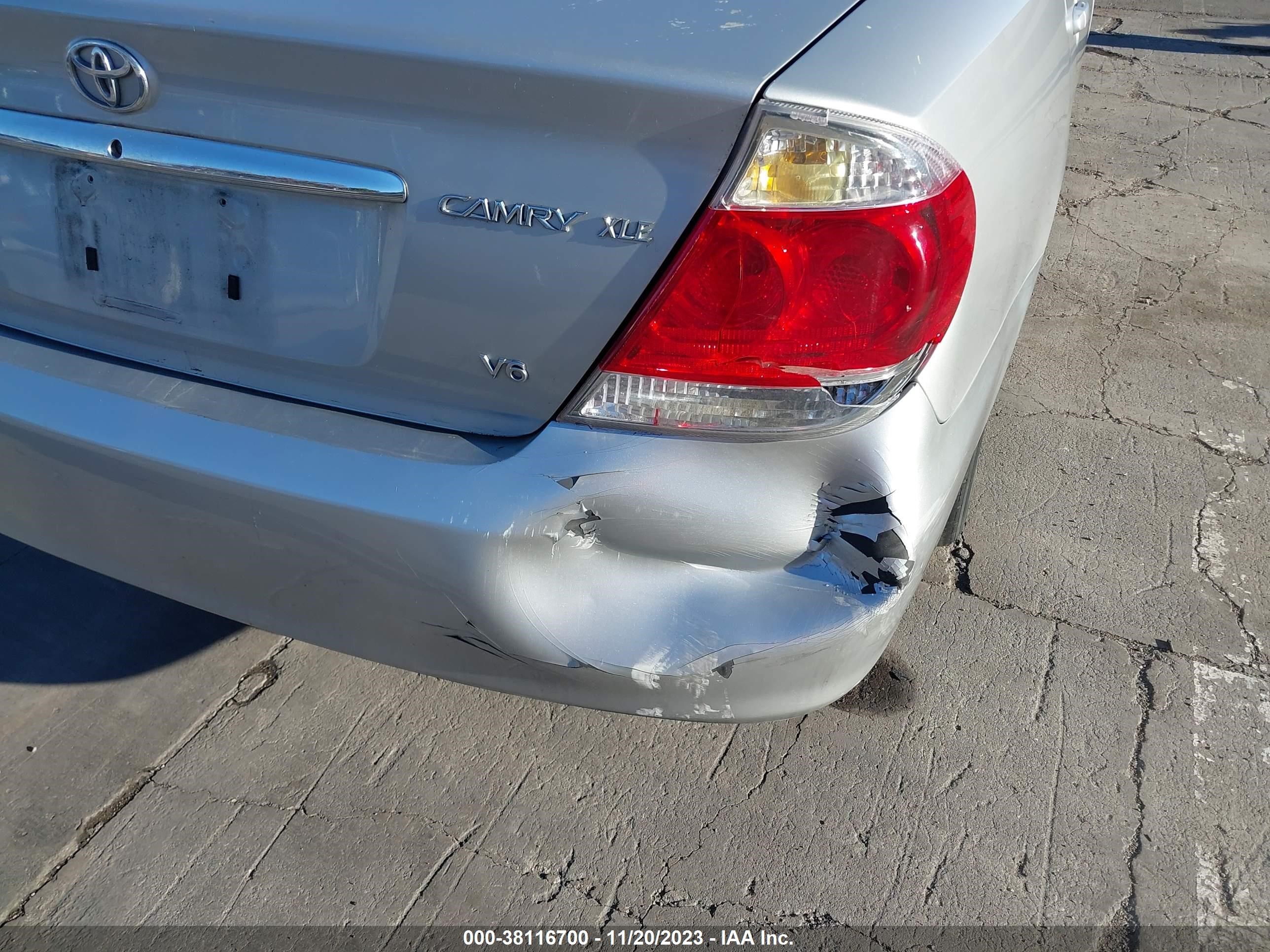 Photo 5 VIN: 4T1BF30K35U098303 - TOYOTA CAMRY 