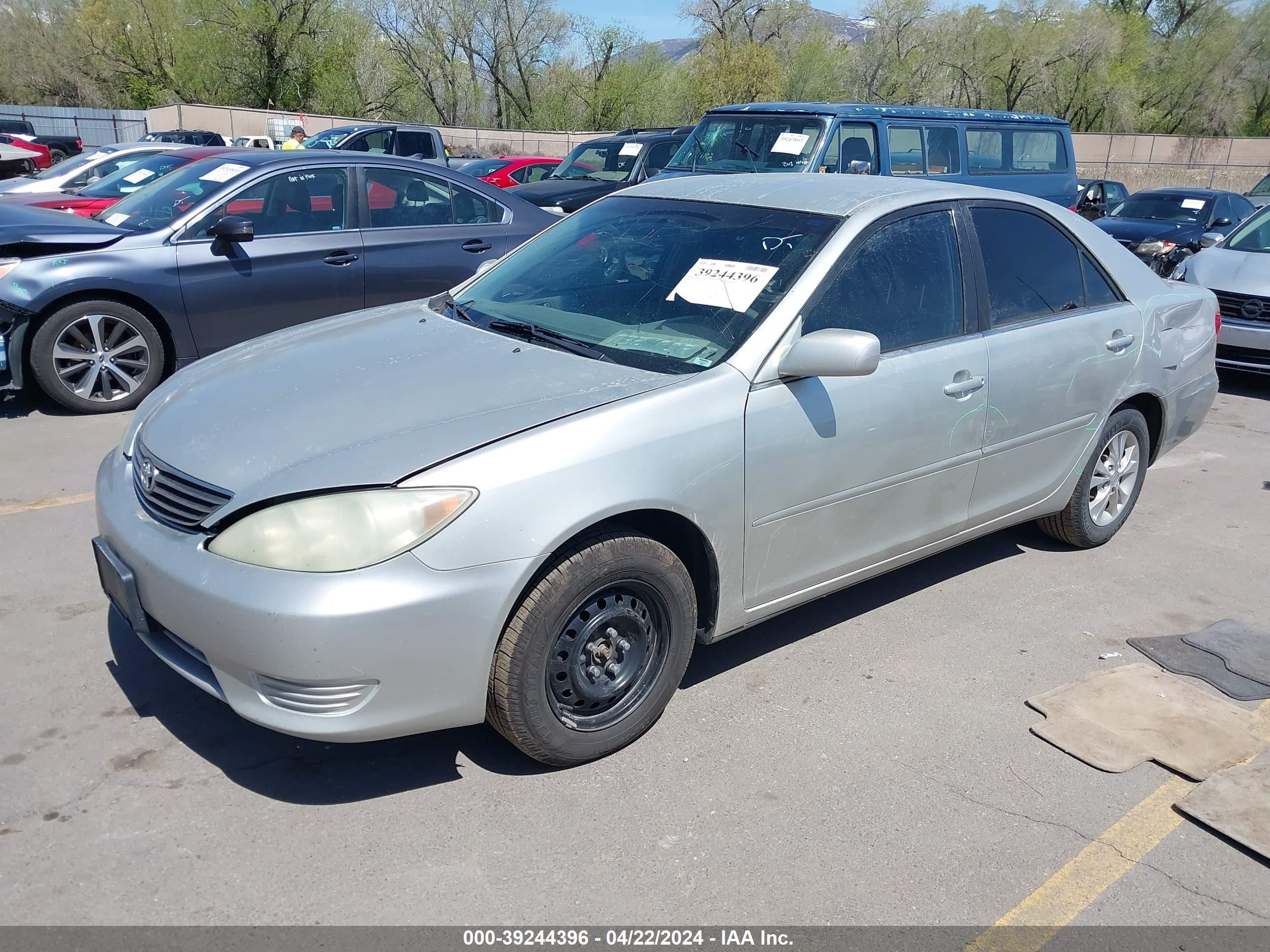 Photo 1 VIN: 4T1BF30K35U595268 - TOYOTA CAMRY 