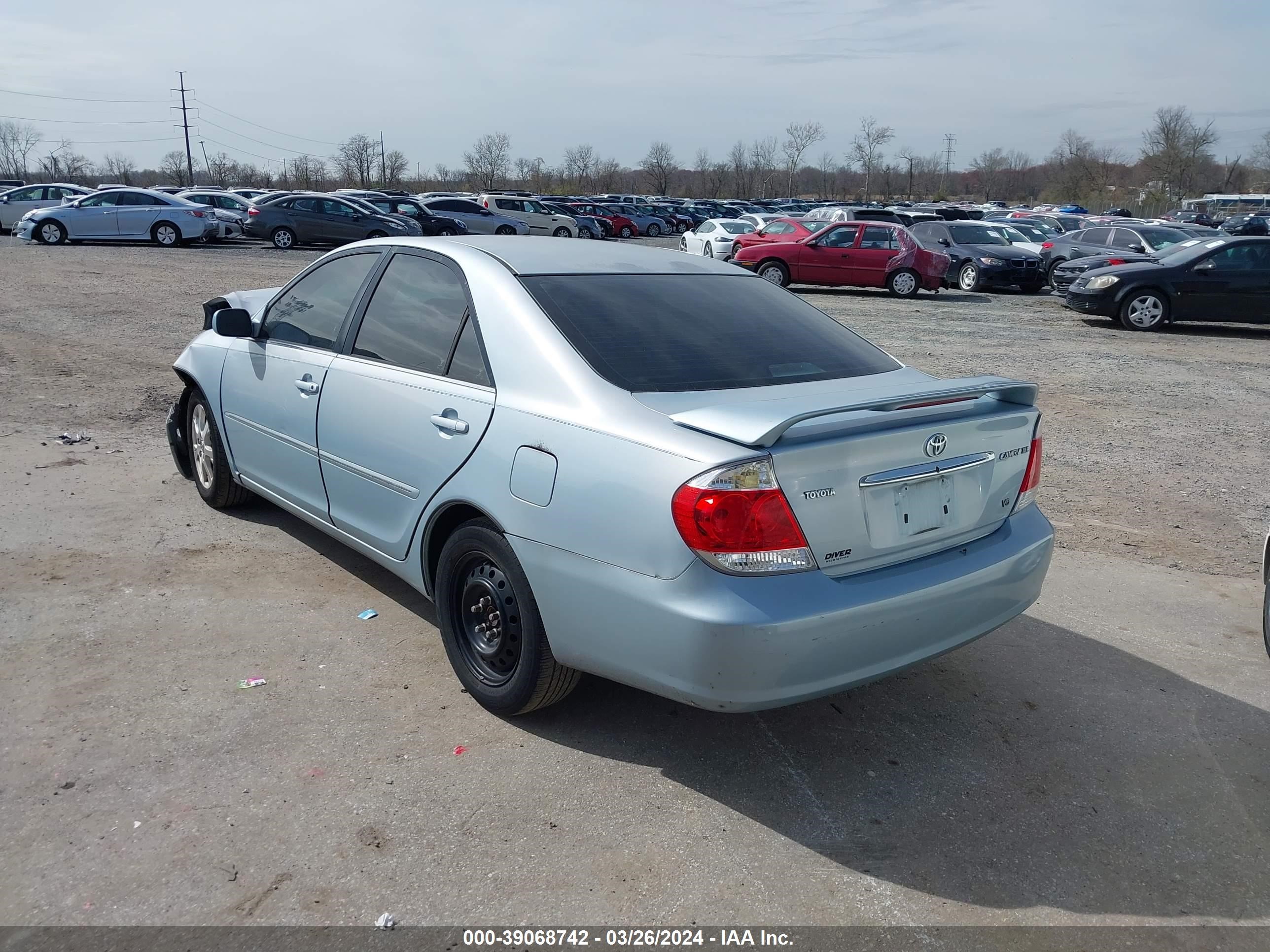 Photo 2 VIN: 4T1BF30K36U634734 - TOYOTA CAMRY 