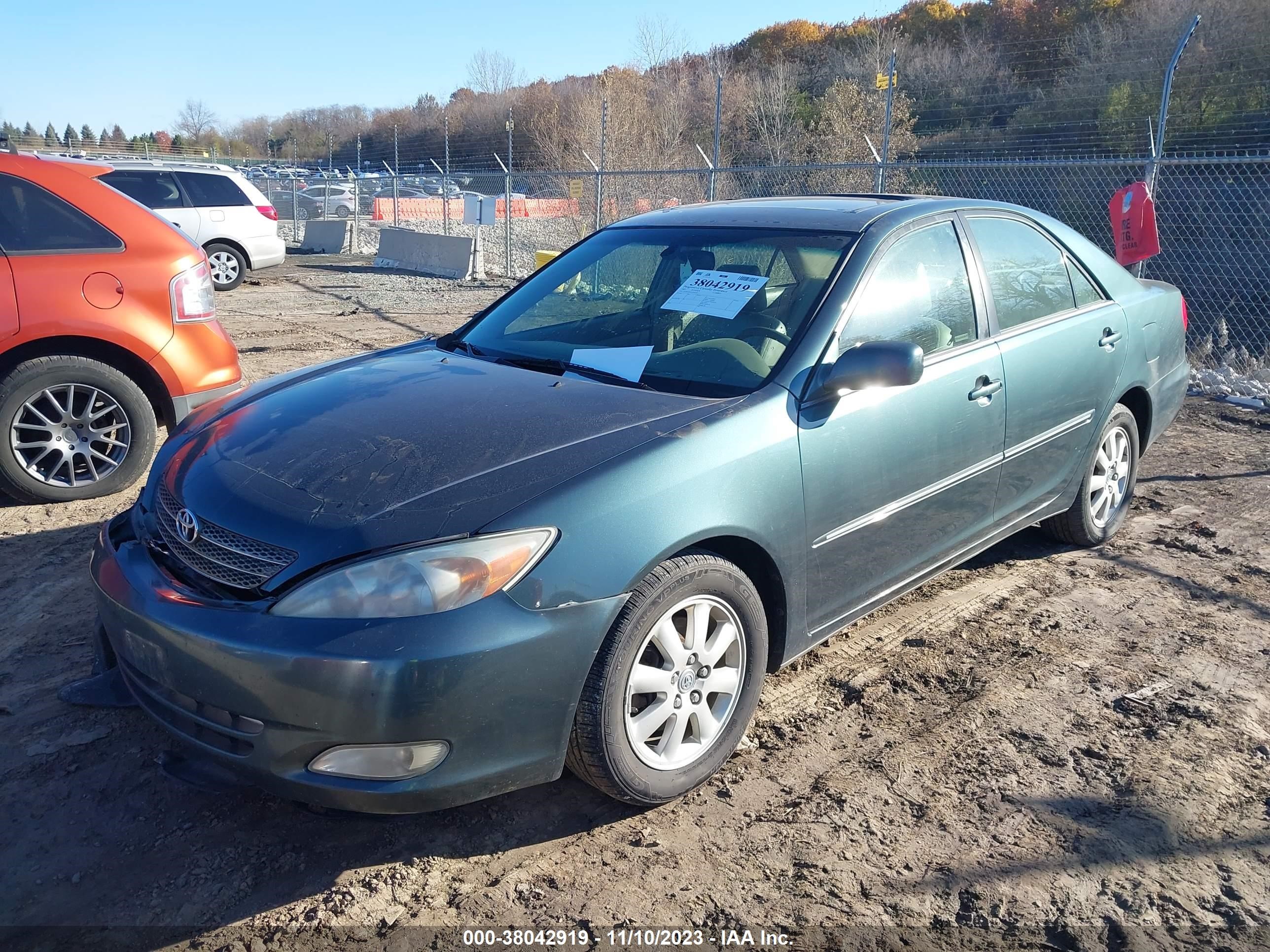 Photo 1 VIN: 4T1BF30K43U566102 - TOYOTA CAMRY 