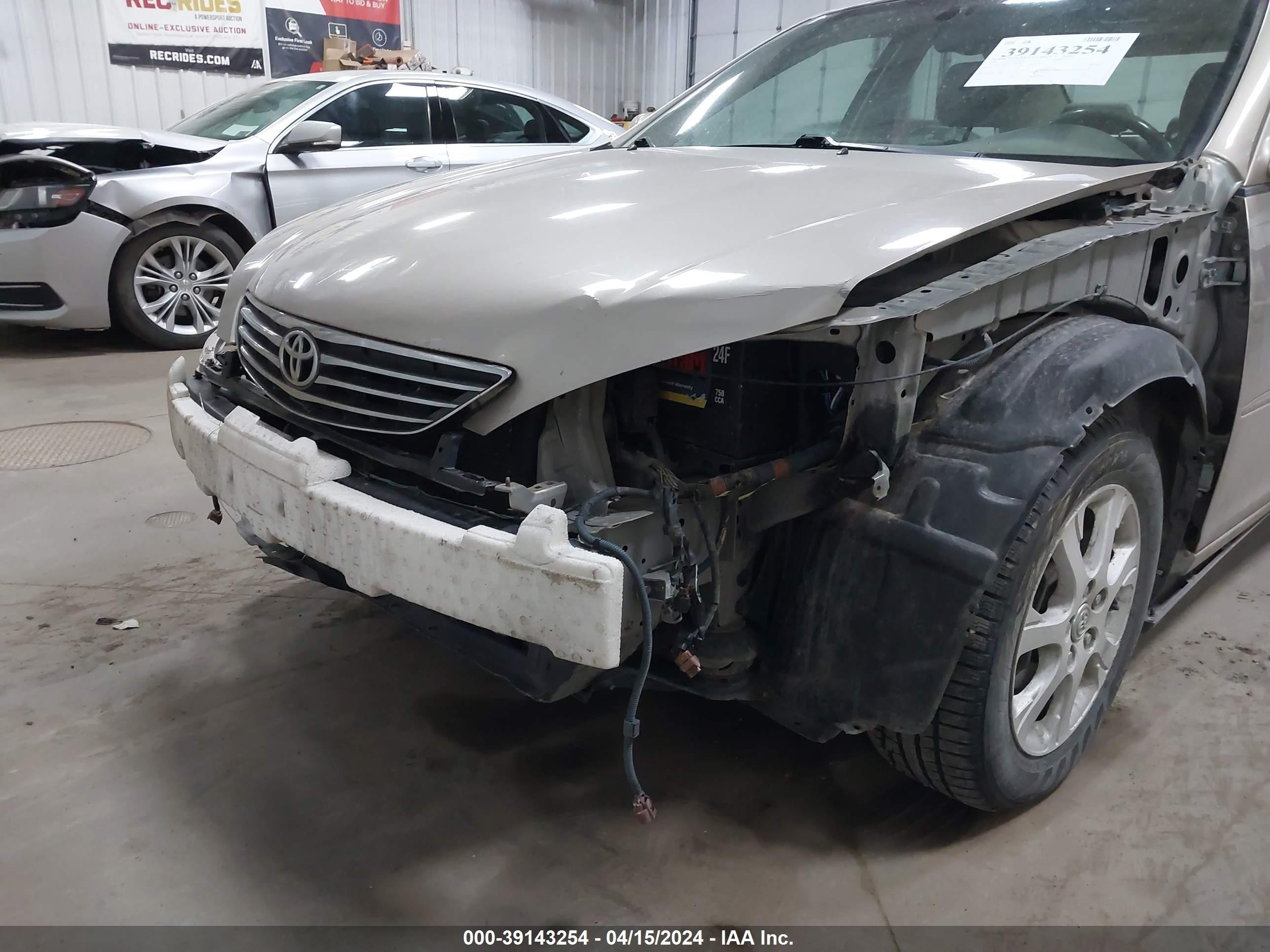 Photo 5 VIN: 4T1BF30K45U089786 - TOYOTA CAMRY 