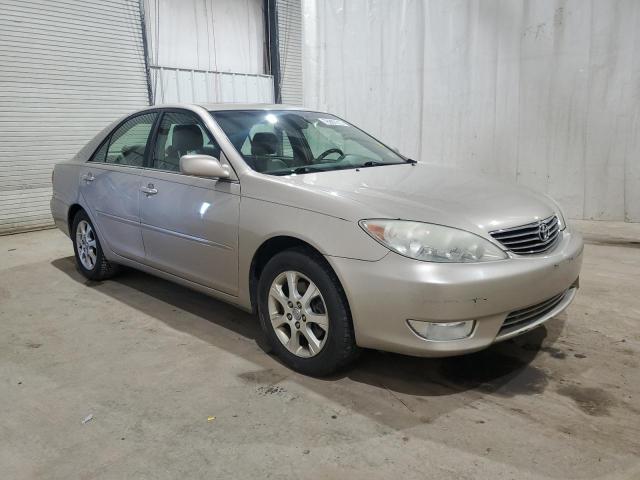 Photo 3 VIN: 4T1BF30K45U611591 - TOYOTA CAMRY 