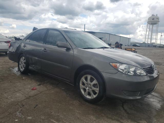 Photo 3 VIN: 4T1BF30K45U621036 - TOYOTA CAMRY 