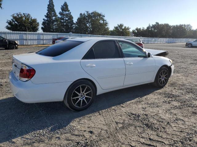 Photo 2 VIN: 4T1BF30K46U624469 - TOYOTA CAMRY LE 