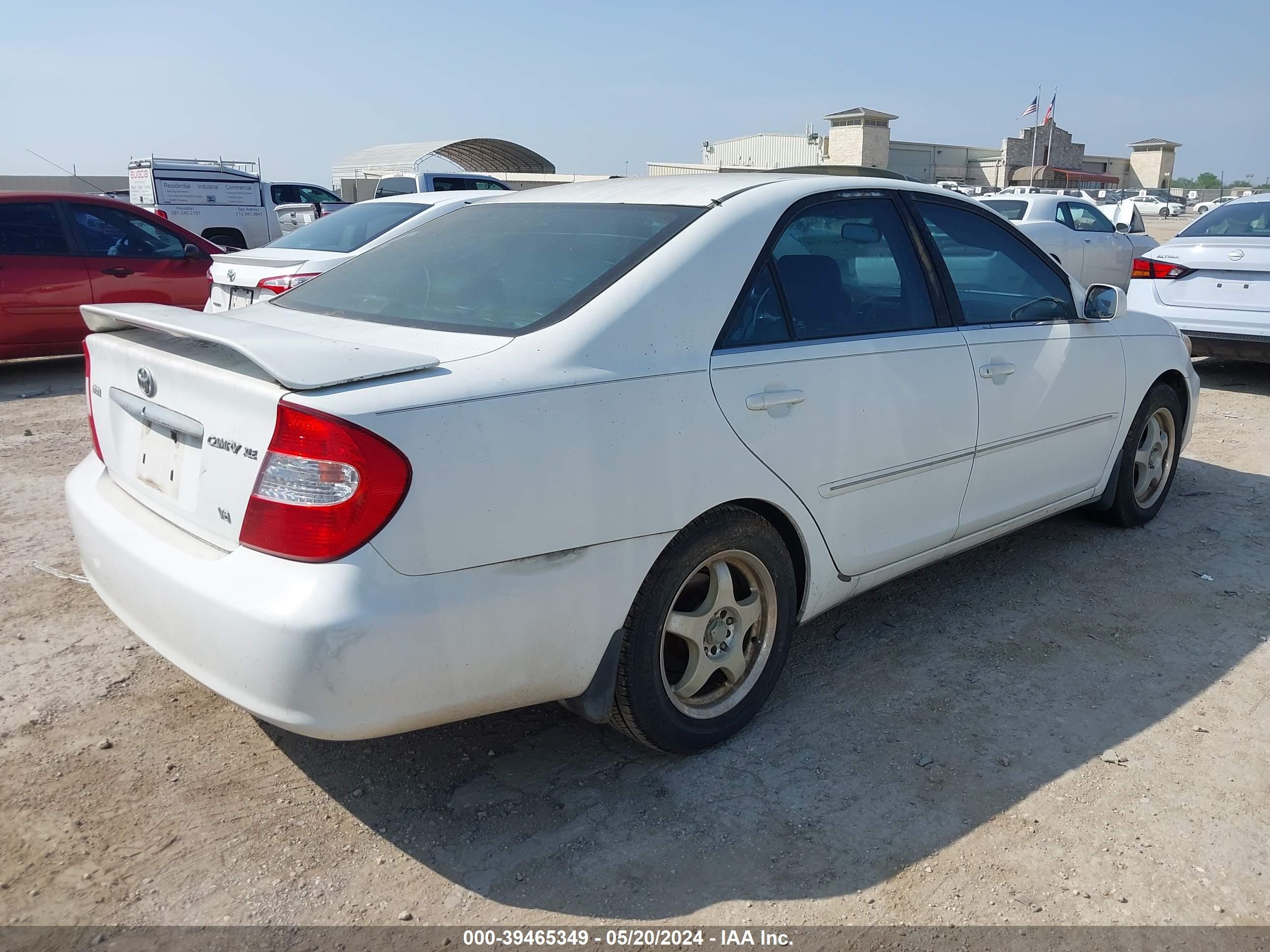 Photo 3 VIN: 4T1BF30K52U501287 - TOYOTA CAMRY 