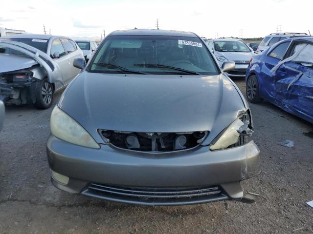 Photo 4 VIN: 4T1BF30K55U617884 - TOYOTA CAMRY LE 