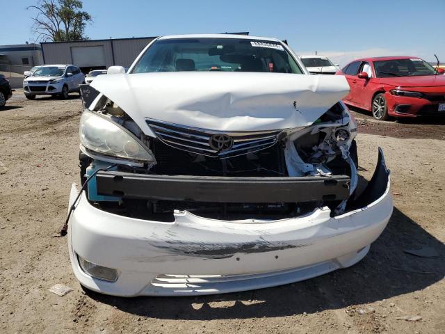 Photo 4 VIN: 4T1BF30K56U627154 - TOYOTA CAMRY LE 