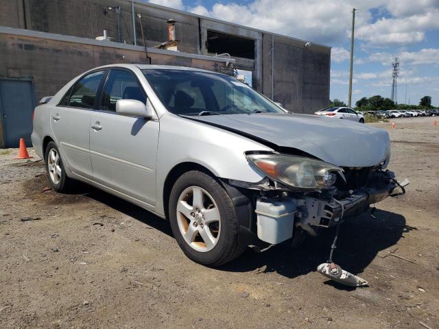 Photo 3 VIN: 4T1BF30K62U029794 - TOYOTA CAMRY 