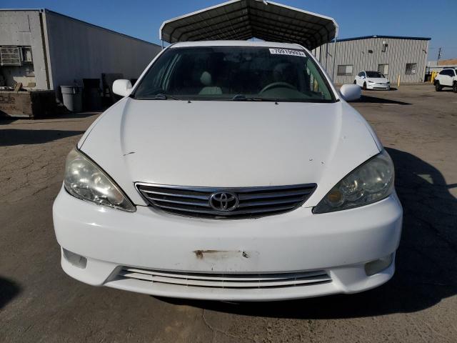 Photo 4 VIN: 4T1BF30K65U612614 - TOYOTA CAMRY LE 