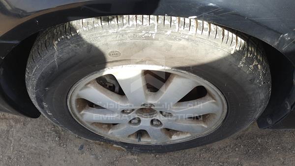 Photo 31 VIN: 4T1BF30K72U005830 - TOYOTA CAMRY 