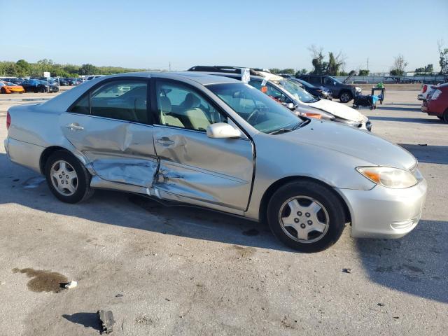 Photo 3 VIN: 4T1BF30K72U022031 - TOYOTA CAMRY LE 