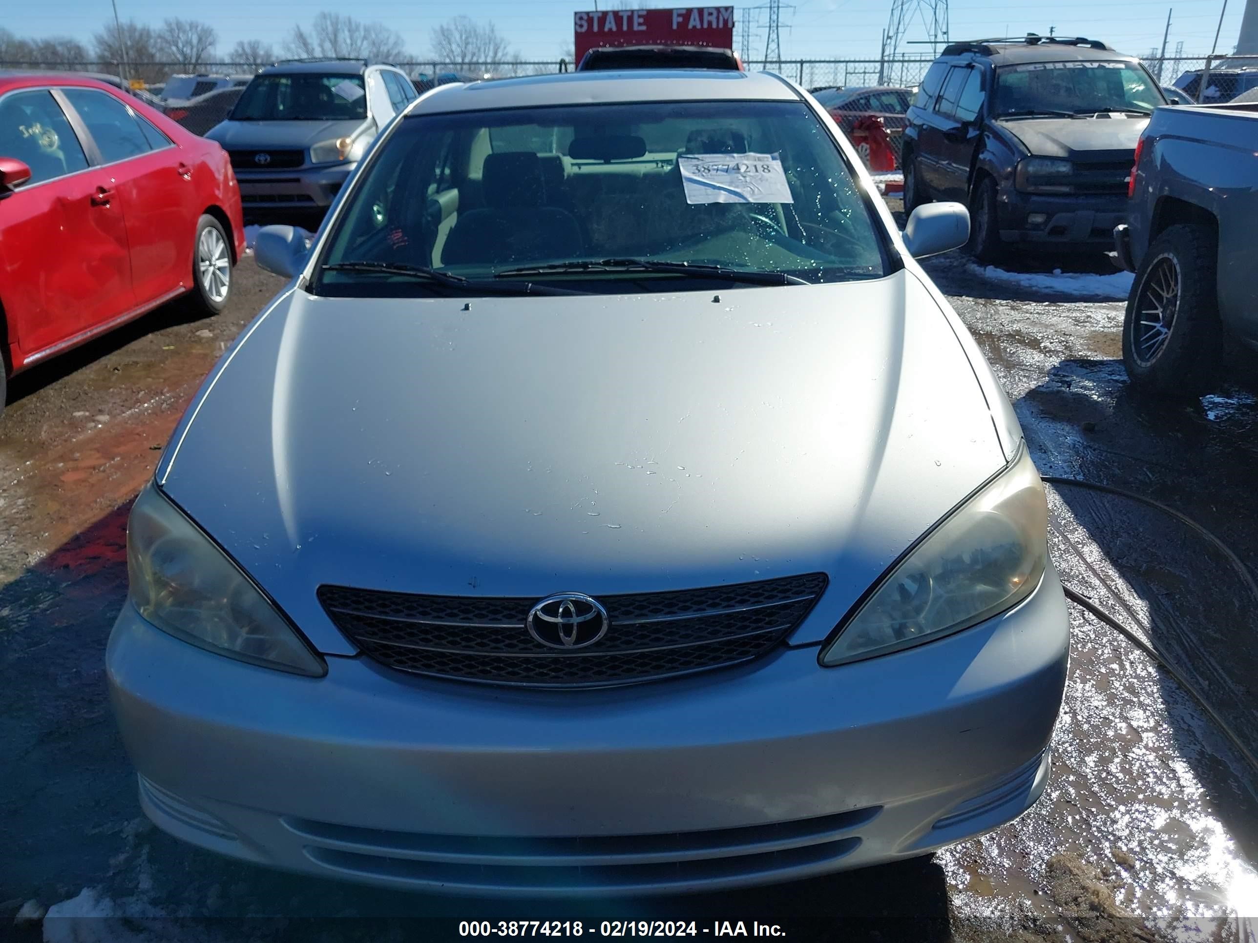 Photo 11 VIN: 4T1BF30K73U542635 - TOYOTA CAMRY 