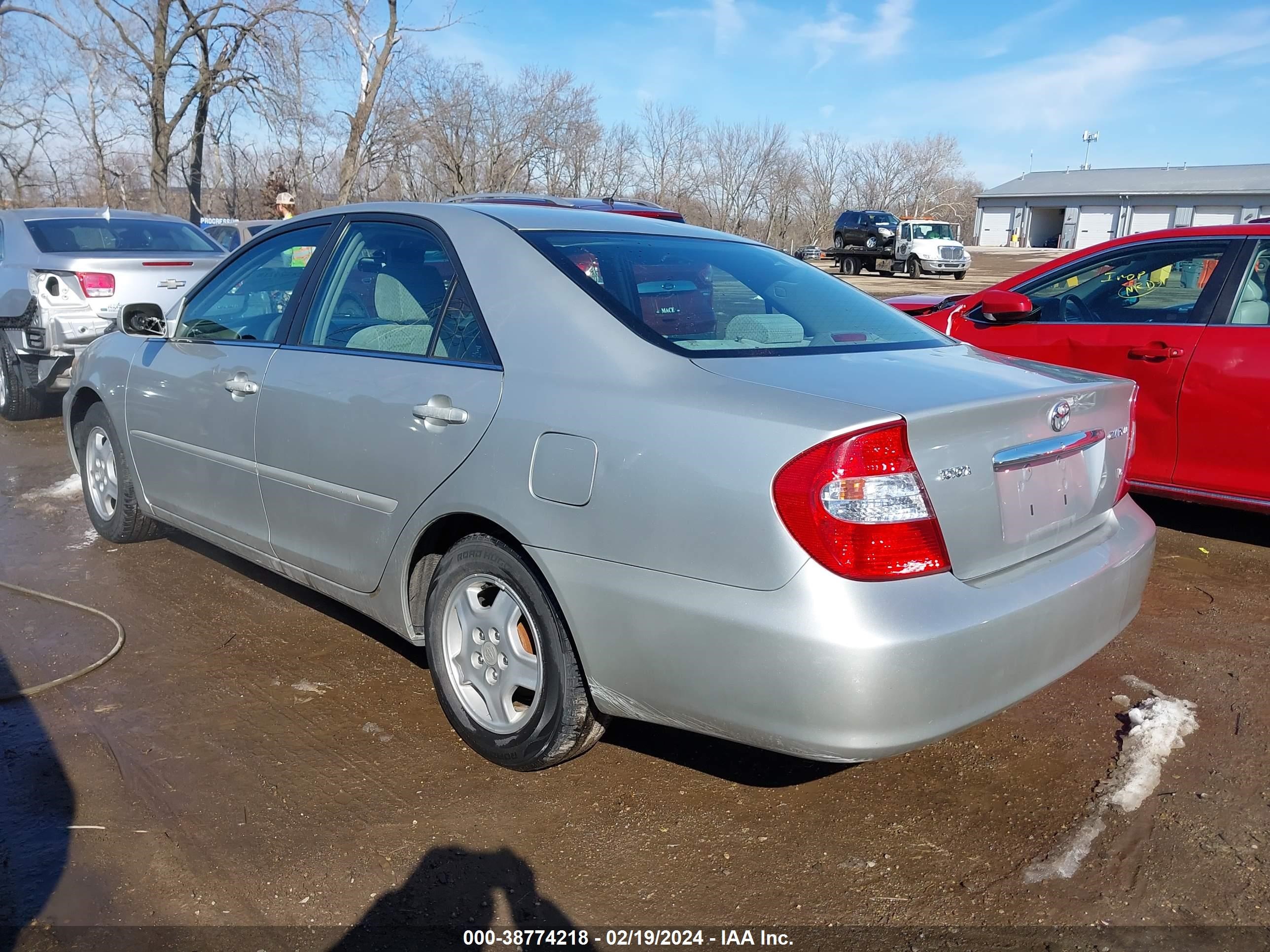 Photo 2 VIN: 4T1BF30K73U542635 - TOYOTA CAMRY 