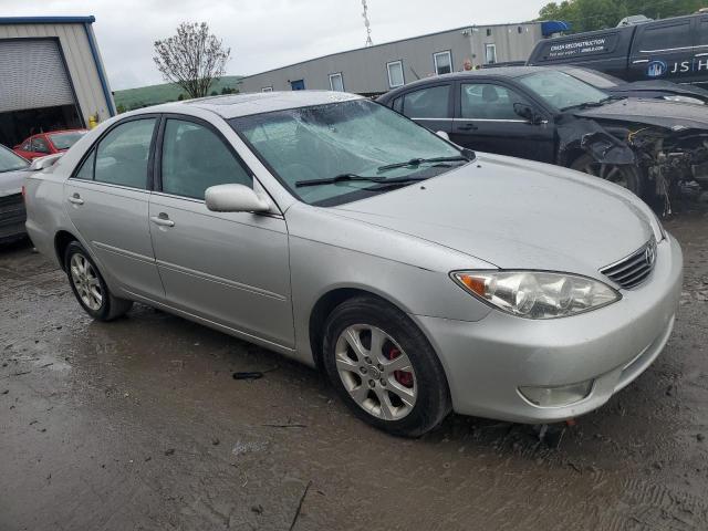 Photo 3 VIN: 4T1BF30K75U093329 - TOYOTA CAMRY 