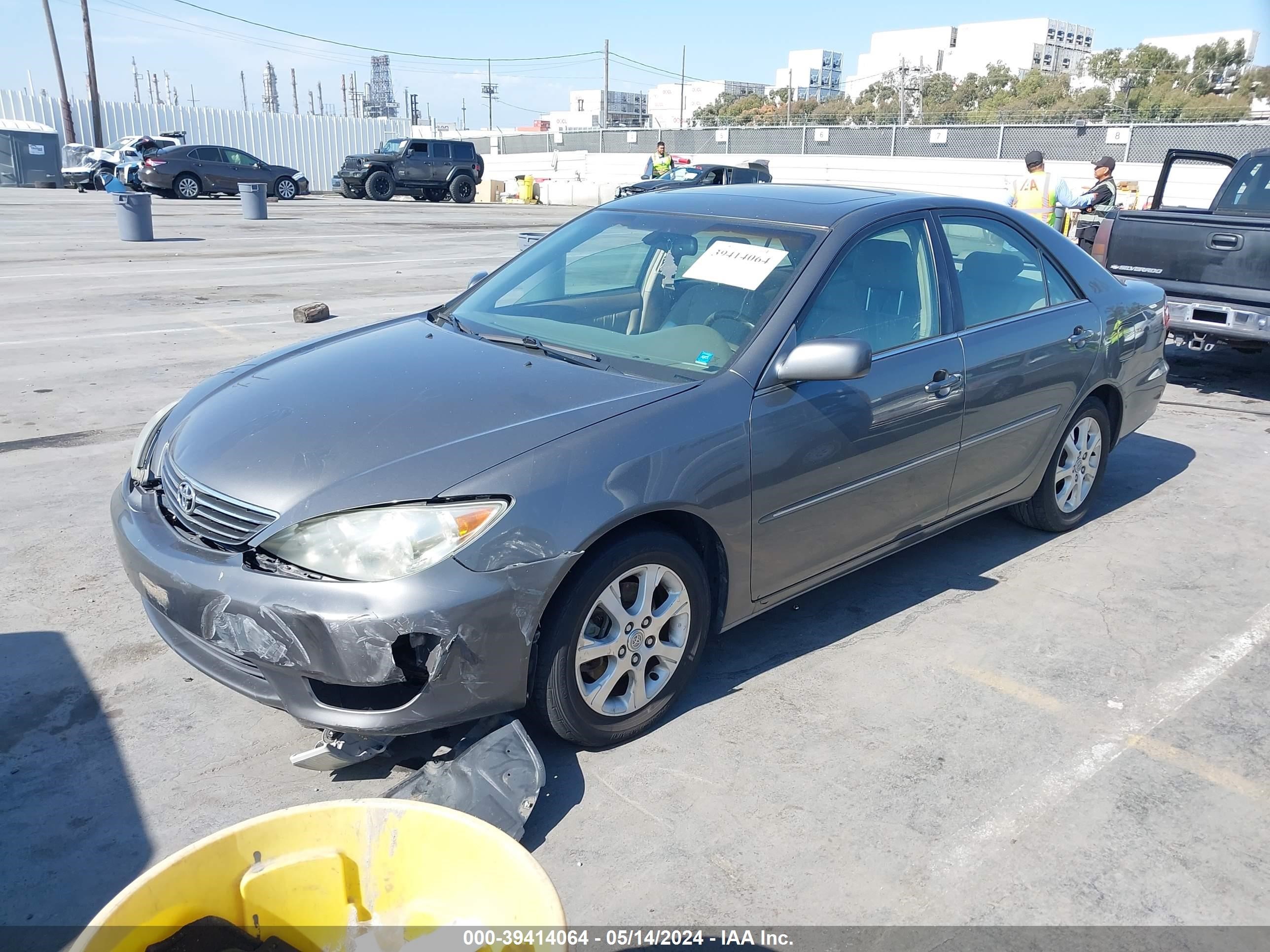 Photo 1 VIN: 4T1BF30K75U617885 - TOYOTA CAMRY 