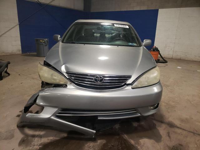 Photo 4 VIN: 4T1BF30K76U626295 - TOYOTA CAMRY LE 