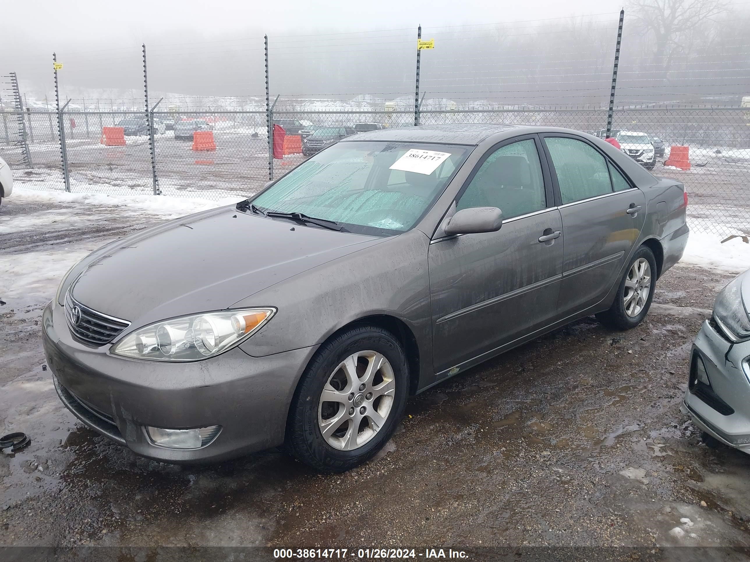 Photo 1 VIN: 4T1BF30K76U633716 - TOYOTA CAMRY 