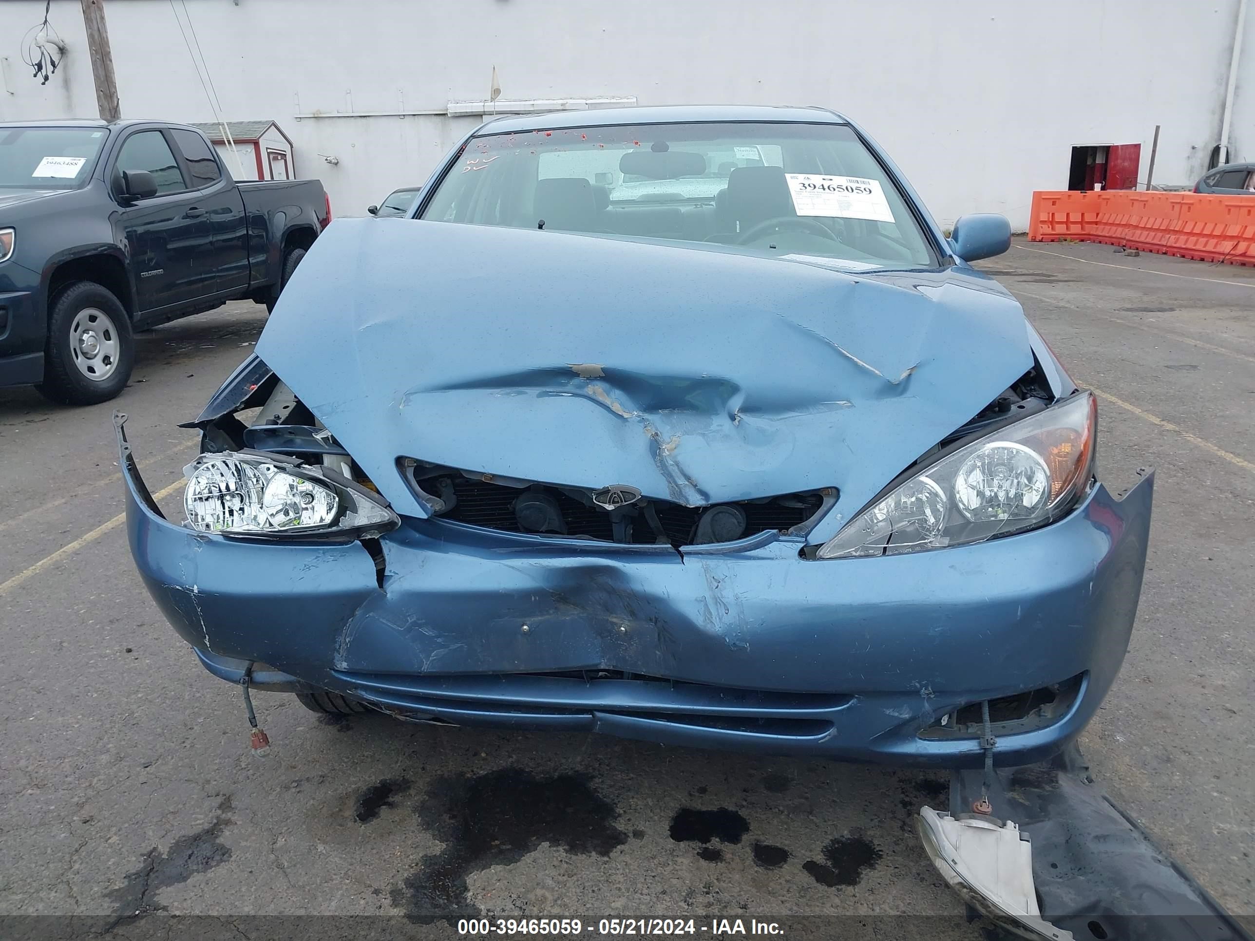 Photo 11 VIN: 4T1BF30K84U588394 - TOYOTA CAMRY 