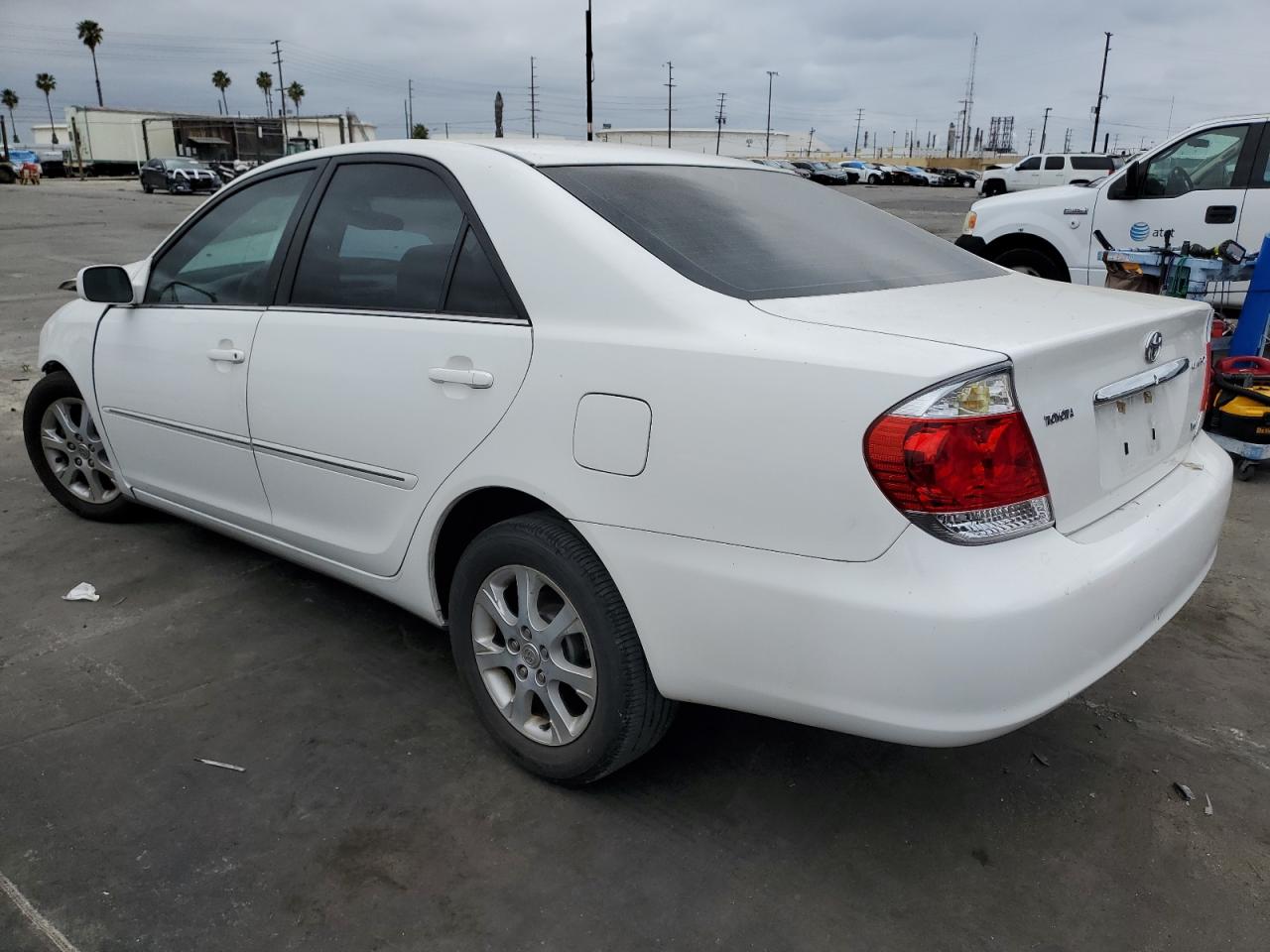 Photo 1 VIN: 4T1BF30K85U097812 - TOYOTA CAMRY 