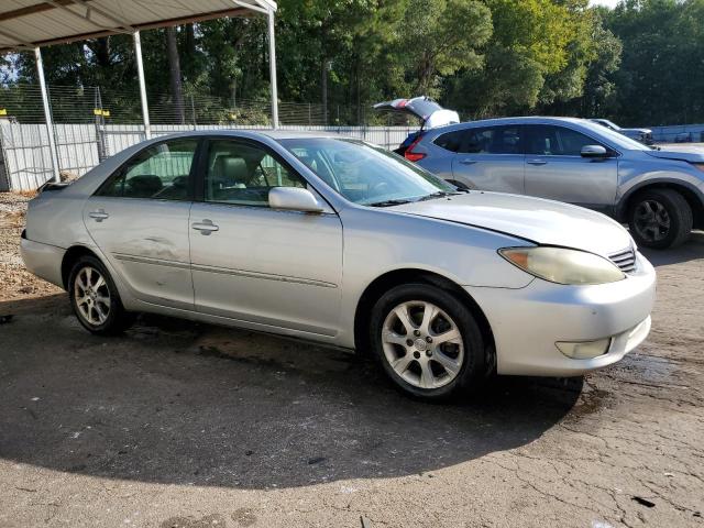 Photo 3 VIN: 4T1BF30K85U610198 - TOYOTA CAMRY LE 